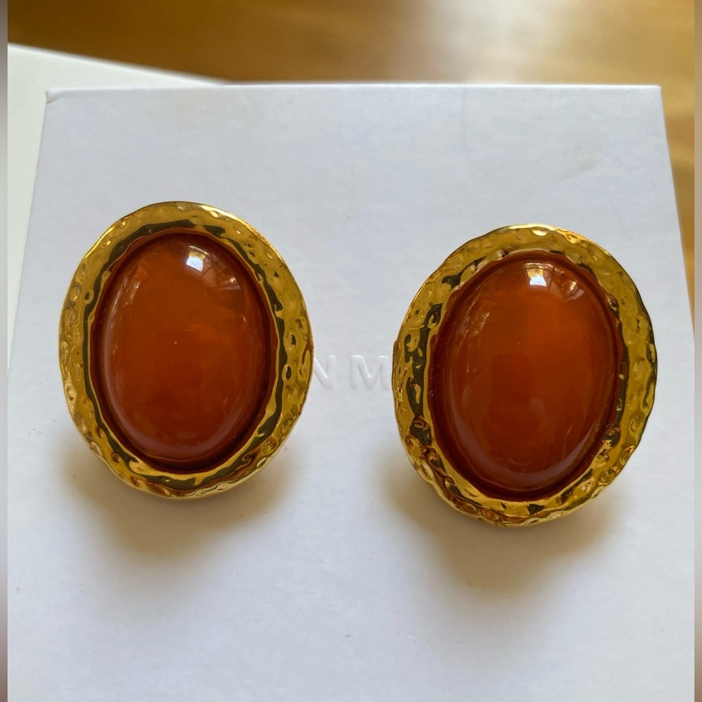 Heaven Mayhem Beverly Brown Clip-On Earrings